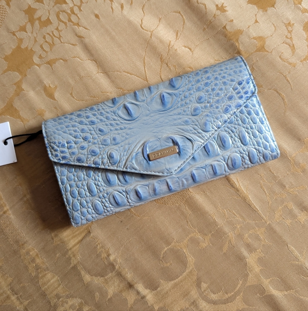 Veronica Croc Embossed Leather Wallet - Picture 6 of 6